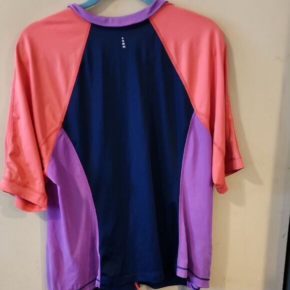 Lands' End Womens  Rash Guard - Coral, Navy, and Purple Swim Top 1X - Picture 4 of 4